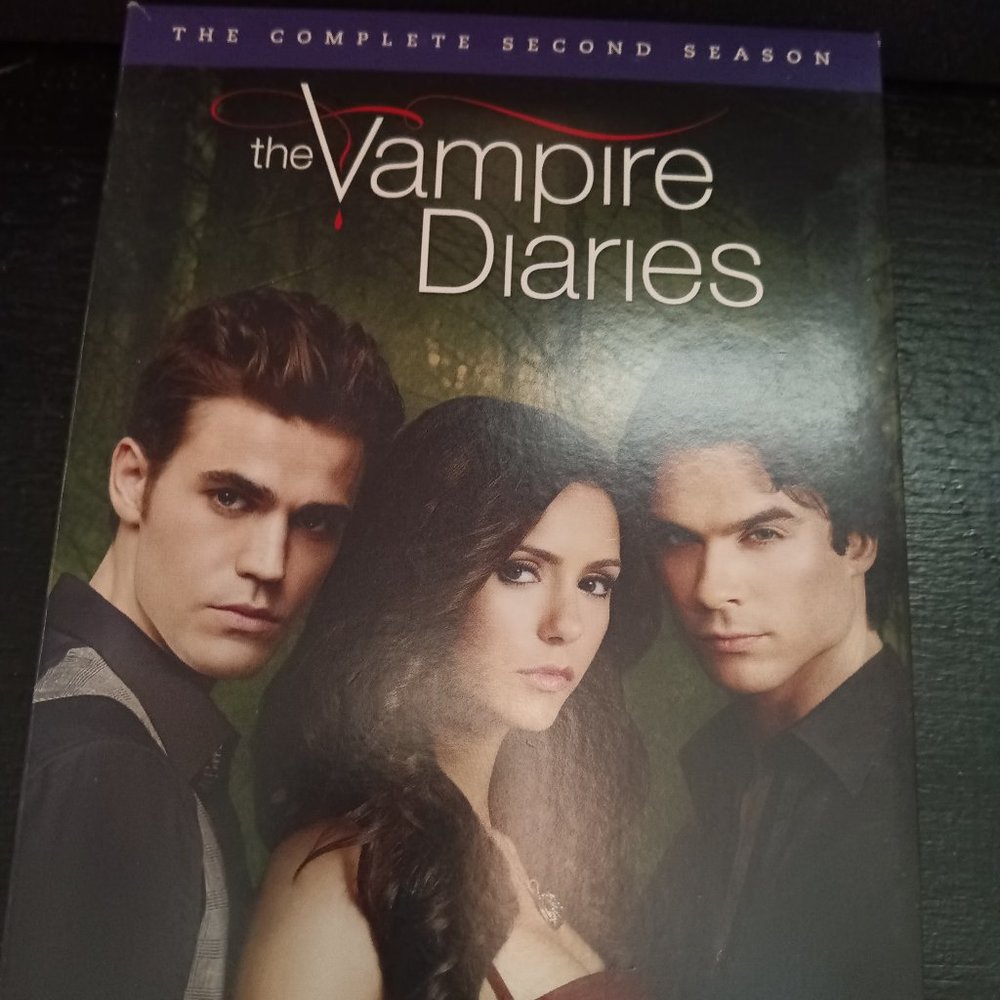 THE VAMPIRE DIARIES THE COMPLETE SECOND SEASON 5 DVD SET